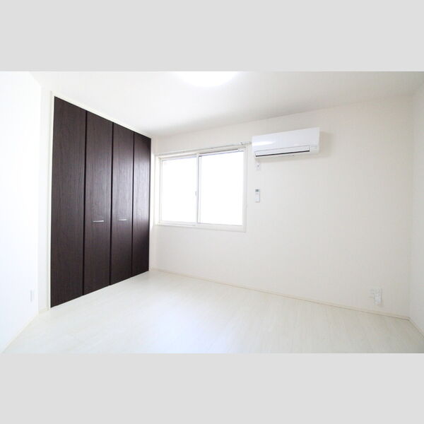 その他 (洋室5.8帖)