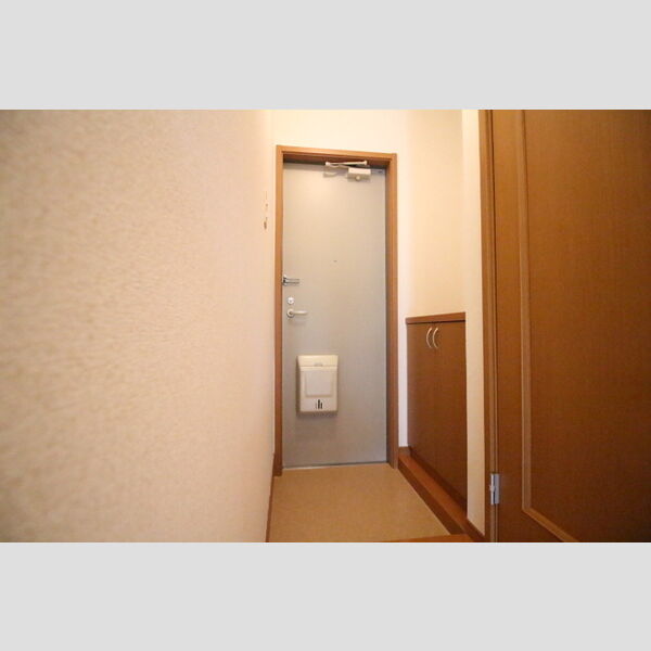 玄関 (A203 玄関)