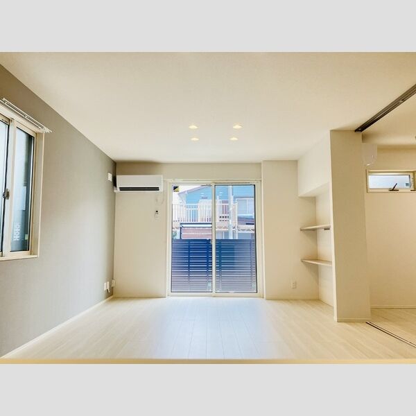 居室・リビング (LDK18.3帖)