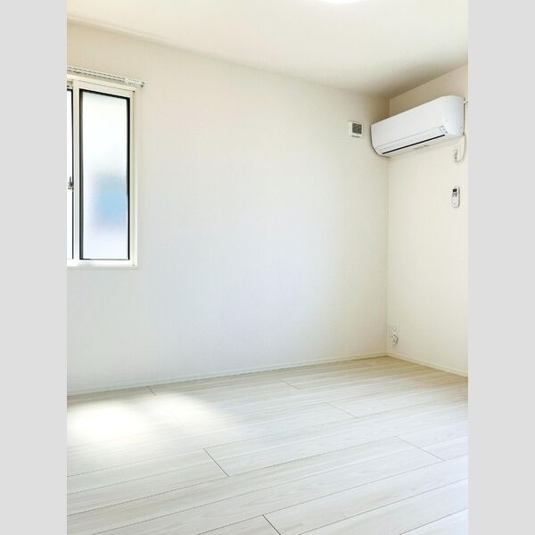 その他 (洋室5.8帖)