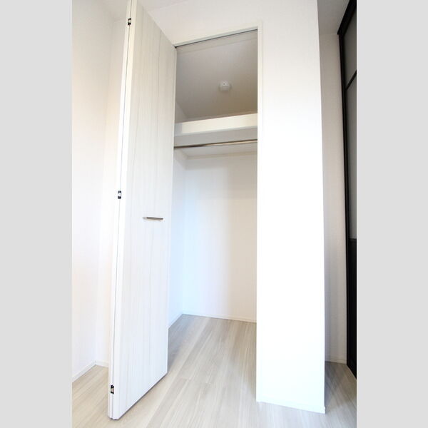 その他 (クローゼット)