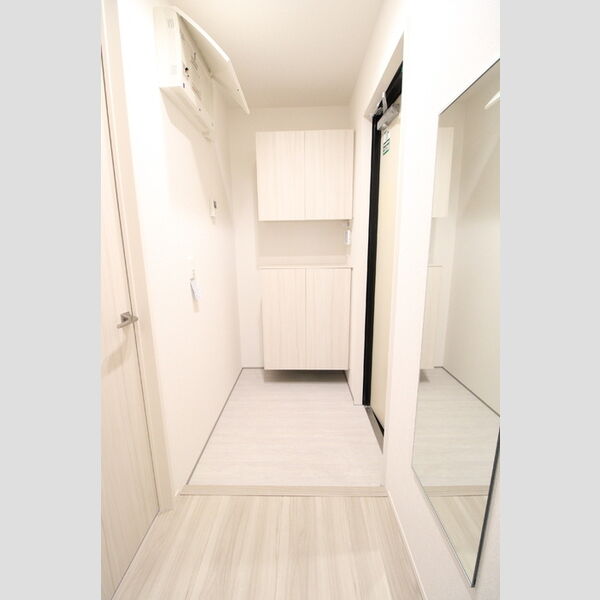 玄関 (玄関)
