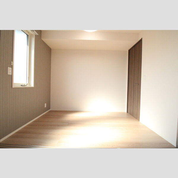その他 (洋室3帖)