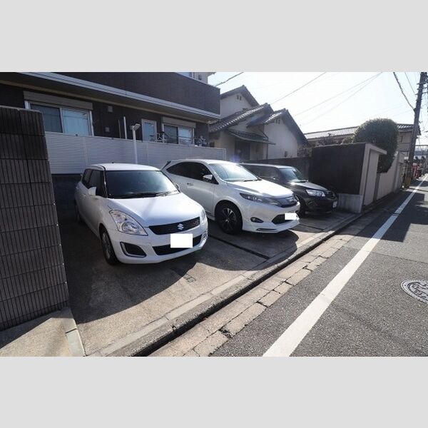 駐車場 (駐車場)