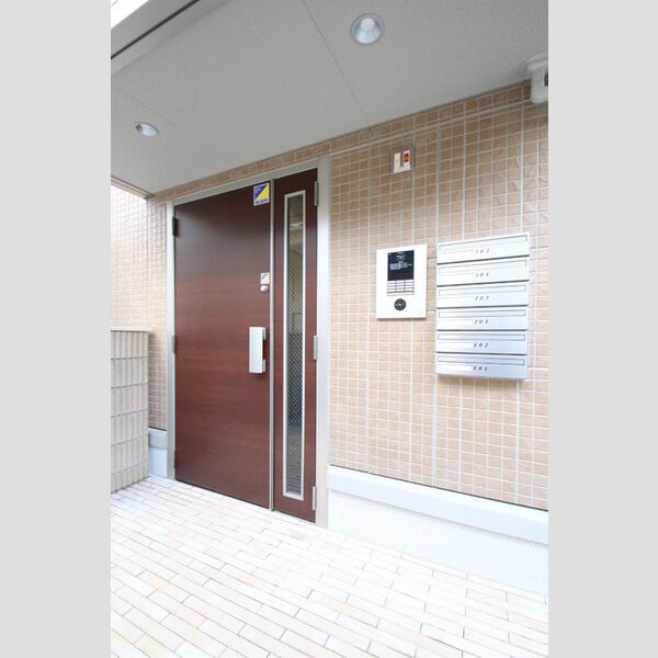 エントランス (エントランス)