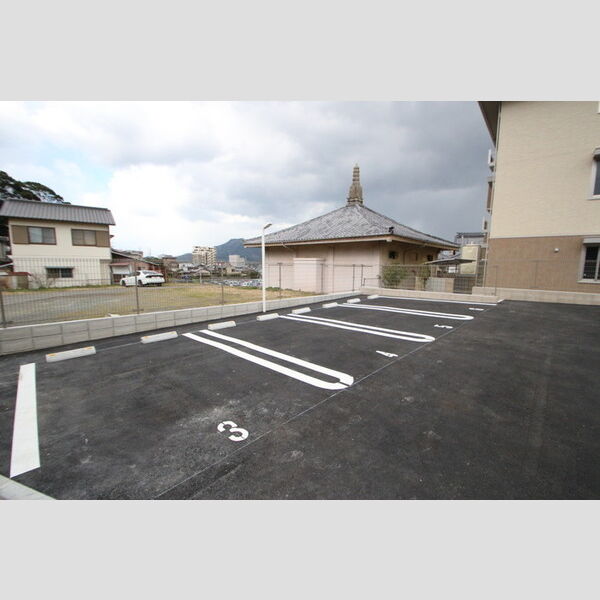 駐車場 (駐車場)