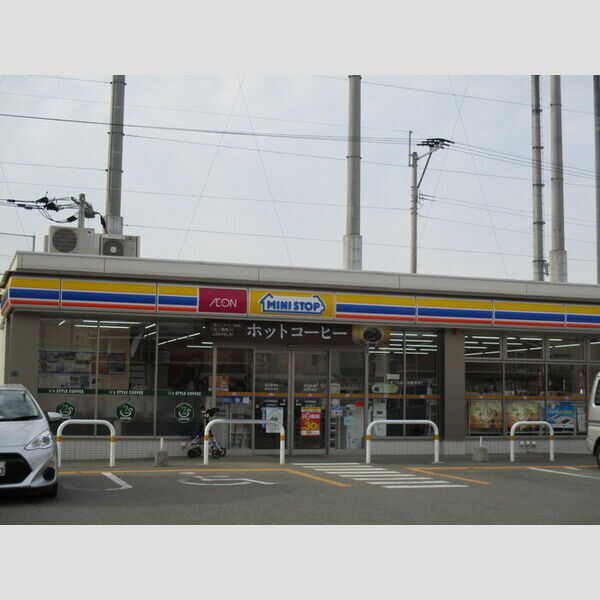 現地周辺 (ミニストップ　福岡女原店　60.2m)