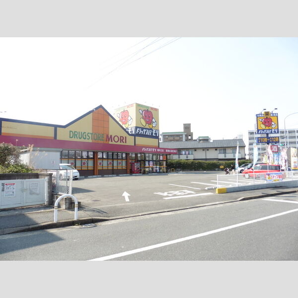現地周辺 (ドラッグストアモリ南片江店 414.64m)