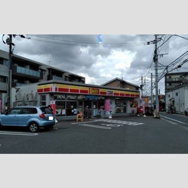 現地周辺 (デイリーヤマザキ福岡西片江店 516m)