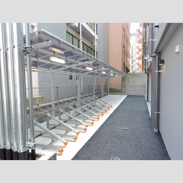 現地周辺 (駐輪場)