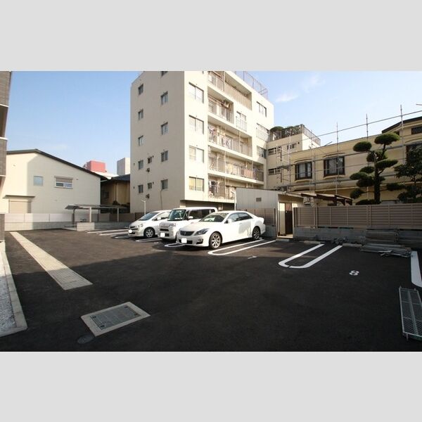 駐車場 (駐車場)