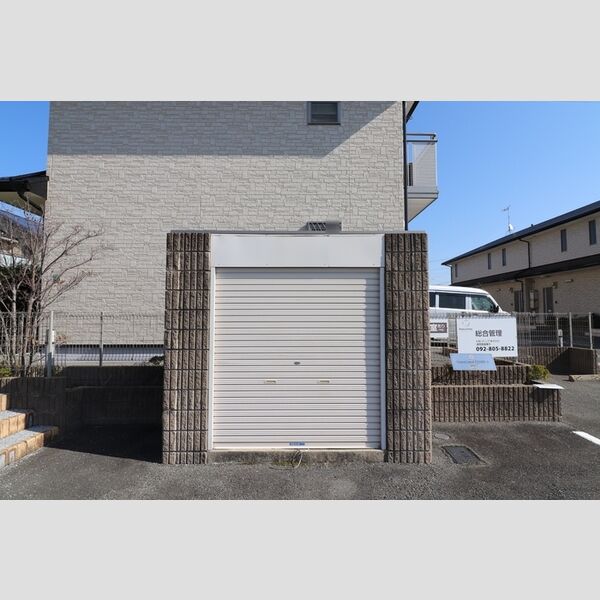 現地周辺 (ゴミ置き場)