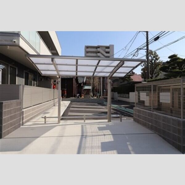 現地周辺 (駐輪場)