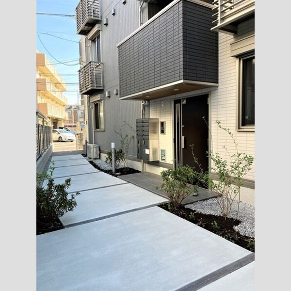 エントランス (エントランス)