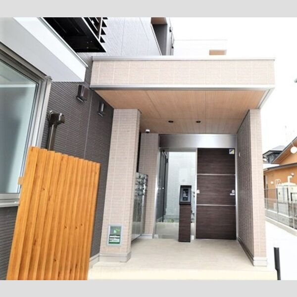 エントランス (エントランス)