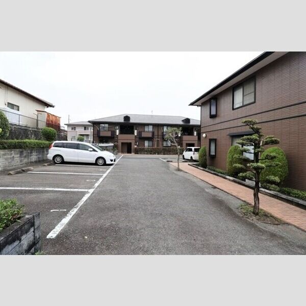駐車場 (駐車場)