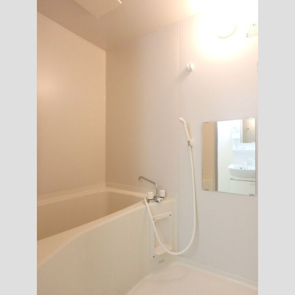 バス (B202　浴室)