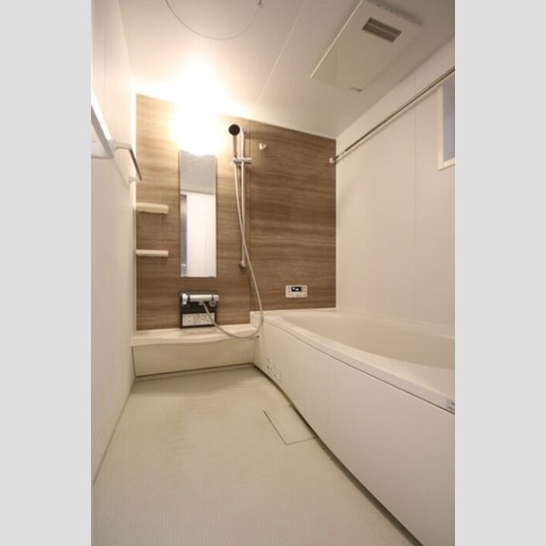 バス (102　浴室　浴室換気乾燥機付)