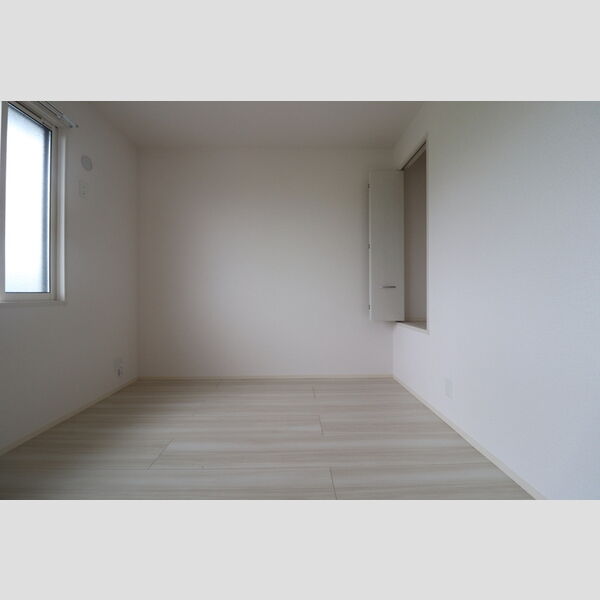 その他 (203　洋室)