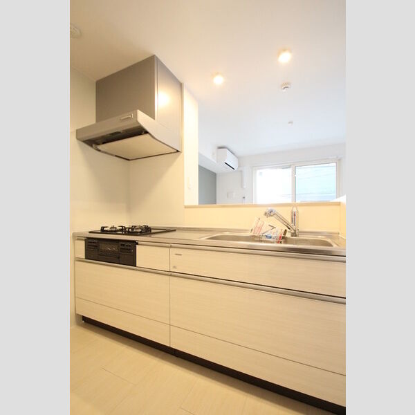キッチン (202　システムキッチン　3口ガスコンログリル付き)
