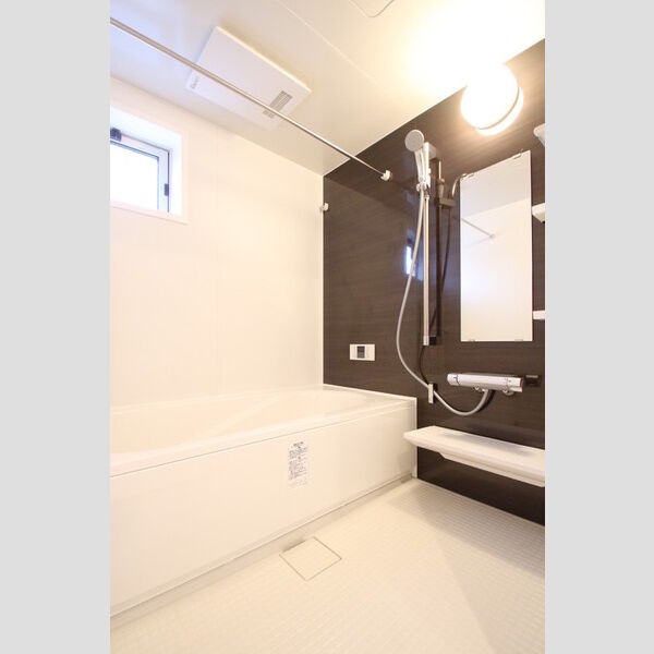 バス (202　一坪風呂　追い焚き給湯　浴室換気乾燥機)