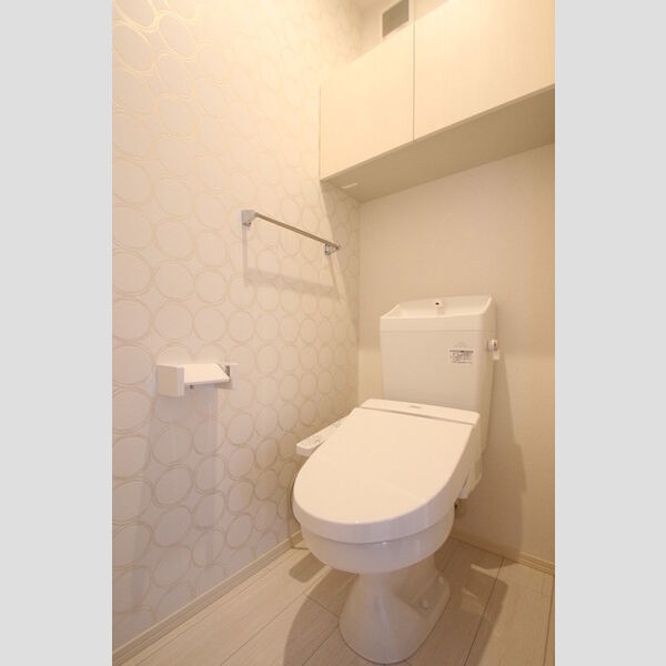 トイレ (202　温水洗浄暖房便座)