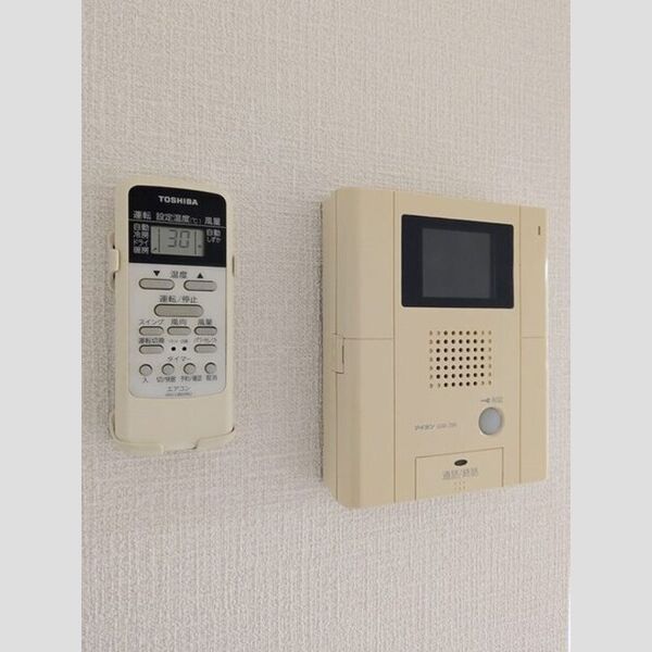 その他 (102 モニタ付インターホン)