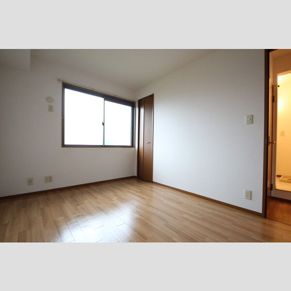 その他 (202　洋室)