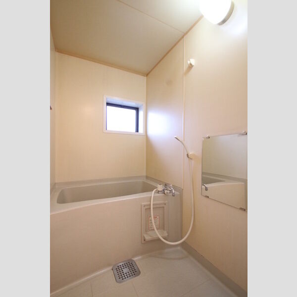 バス (202　浴室)