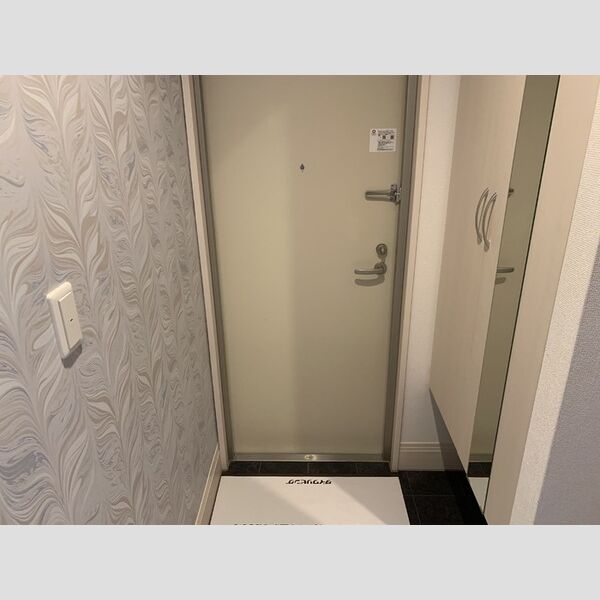 玄関 (玄関　101)