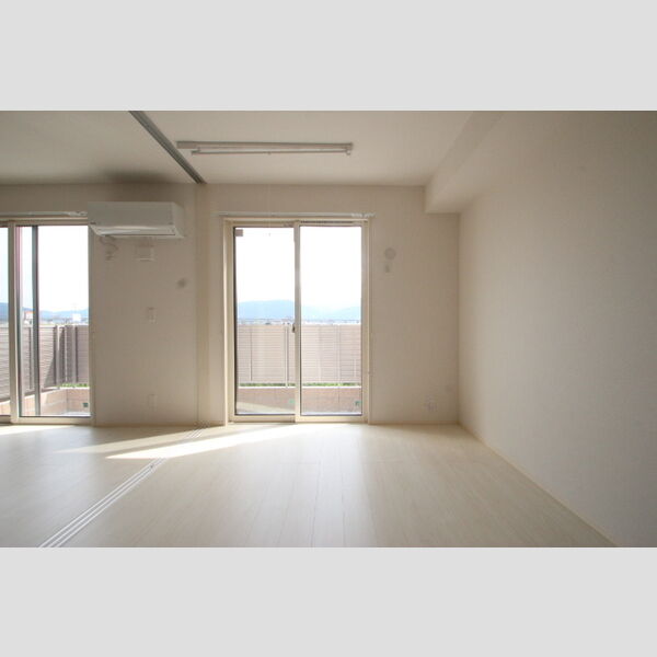 その他 (B102　洋室)