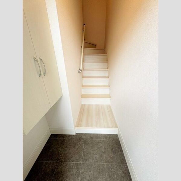 玄関 (B202　玄関)