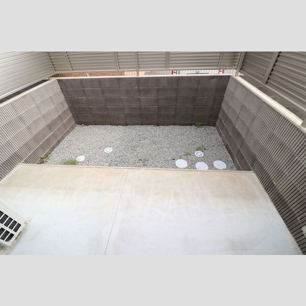 その他 (B107 テラス)