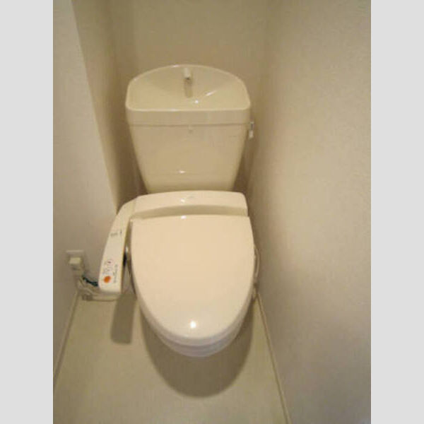 トイレ (温水洗浄暖房便座)