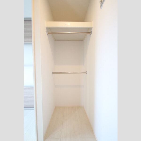 収納 (ウォークインクローゼット)