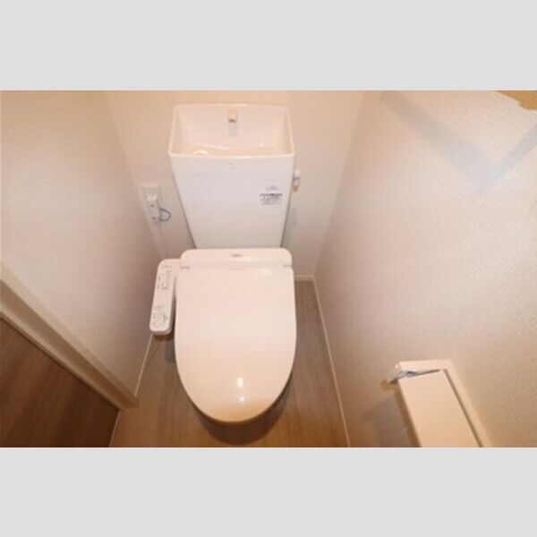 トイレ (103　温水洗浄暖房便座)