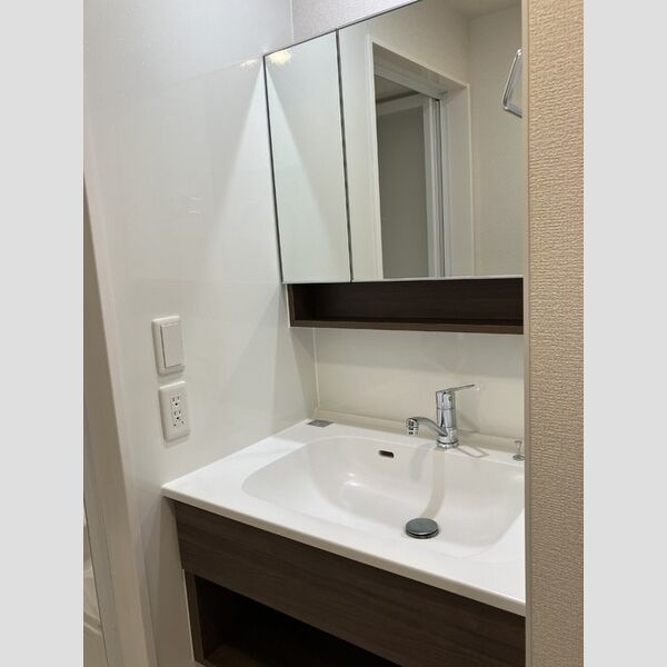 洗面所 (302　洗髪洗面化粧台)