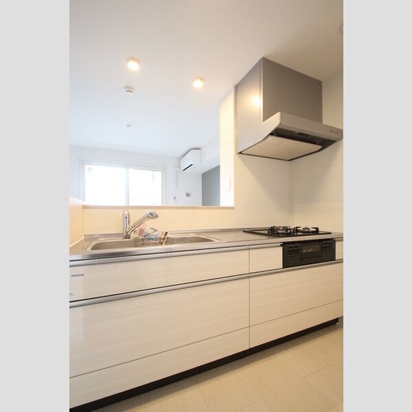キッチン (システムキッチン/3口ガスコンログリル付)
