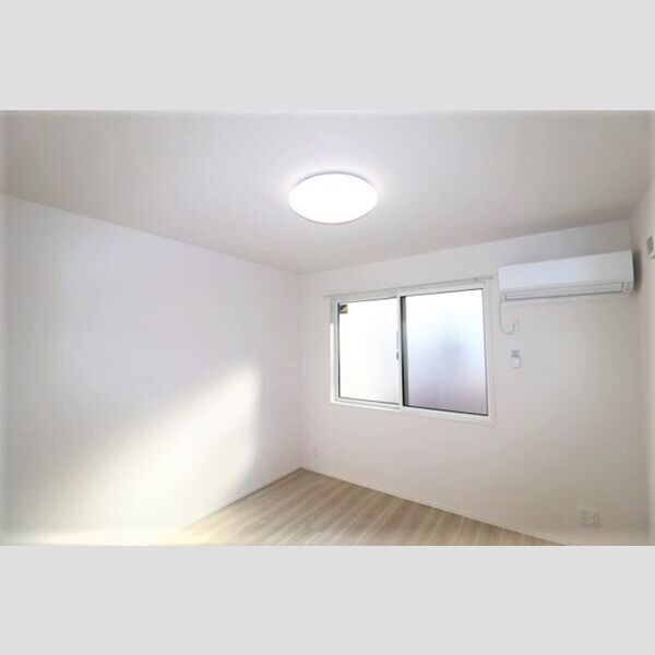 その他 (洋室①)