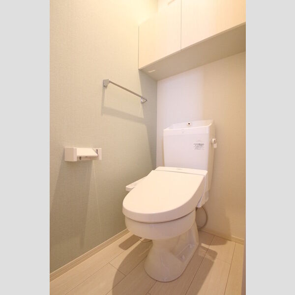 トイレ (温水洗浄暖房便座)