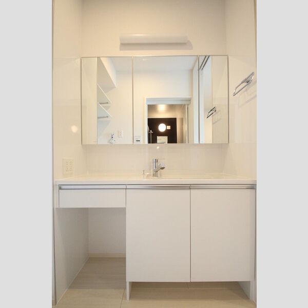 洗面所 (洗面化粧台)