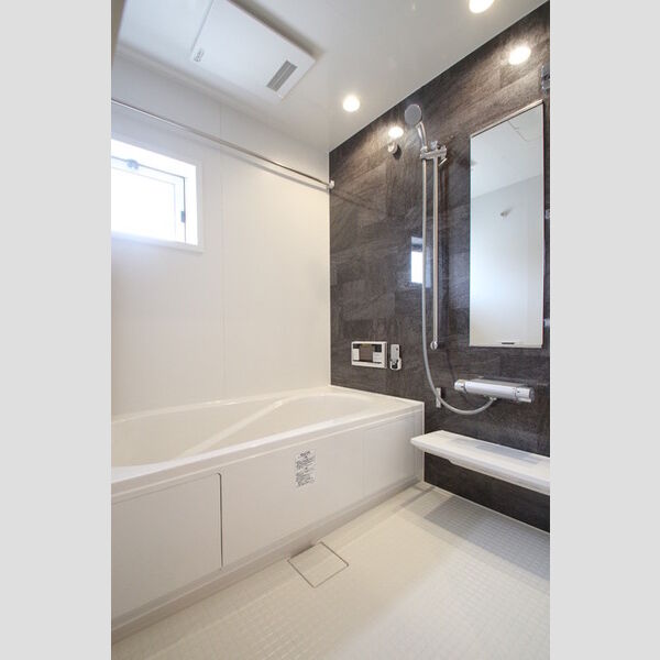 バス (102.一坪風呂/浴室テレビ付/追い焚き給湯付/浴室換気乾燥機付)