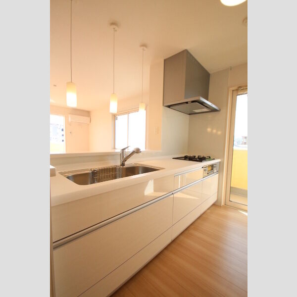 キッチン (対面キッチン/システムキッチン)