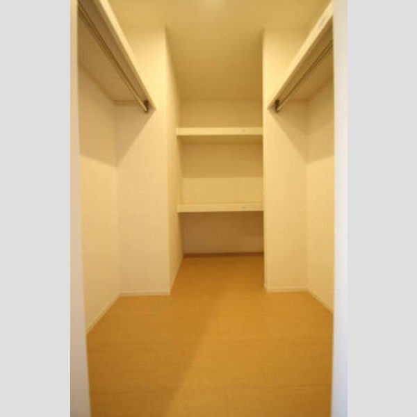 収納 (102ファミリークローゼット)