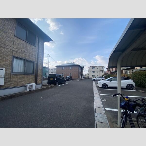 駐車場 (駐車場)