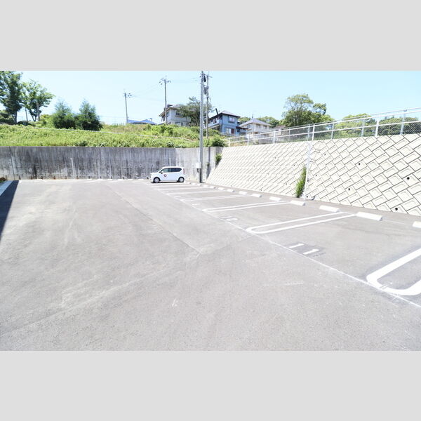 駐車場 (駐車場)