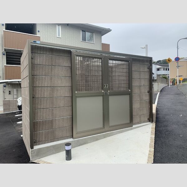 現地周辺 (ゴミステーション)