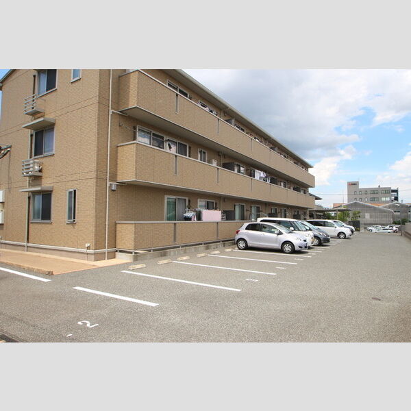 駐車場 (駐車場)