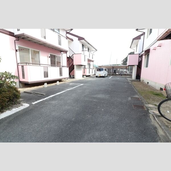 駐車場 (駐車場)