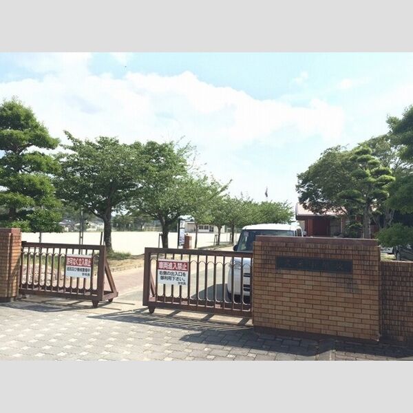 現地周辺 (久山町立久原小学校 1387m)